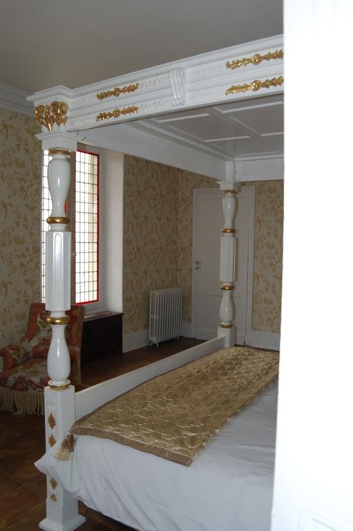 Le Chalet De Luxe Panzió Saint-Séverin Szoba fotó