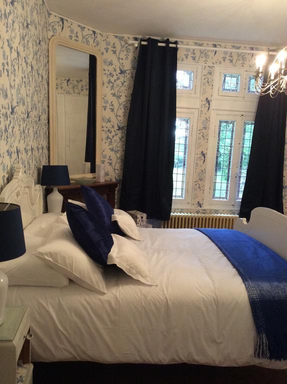 Le Chalet De Luxe Panzió Saint-Séverin Kültér fotó
