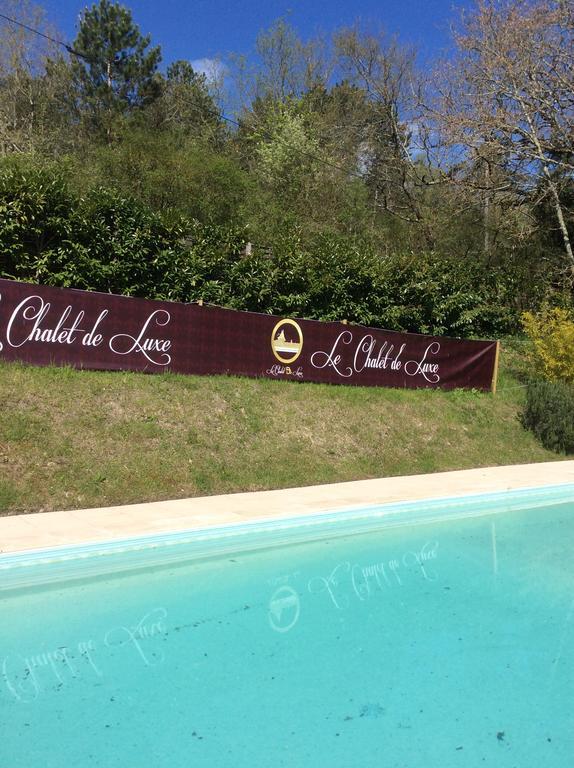 Le Chalet De Luxe Panzió Saint-Séverin Kültér fotó
