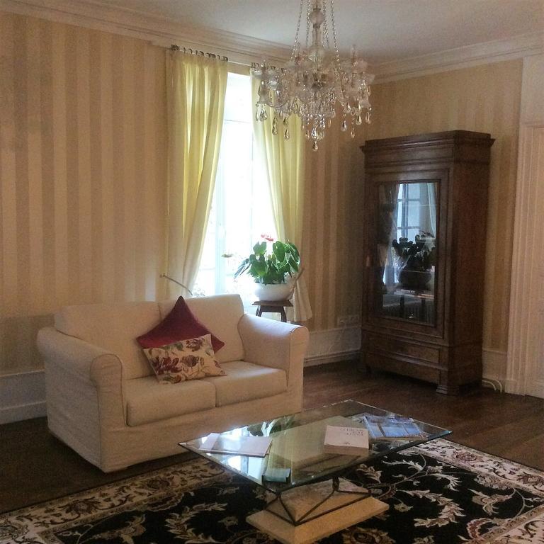 Le Chalet De Luxe Panzió Saint-Séverin Kültér fotó