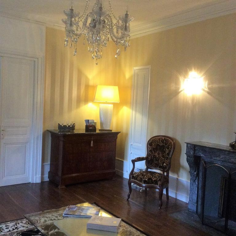 Le Chalet De Luxe Panzió Saint-Séverin Kültér fotó