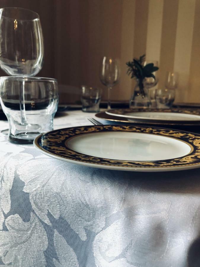 Le Chalet De Luxe Panzió Saint-Séverin Kültér fotó